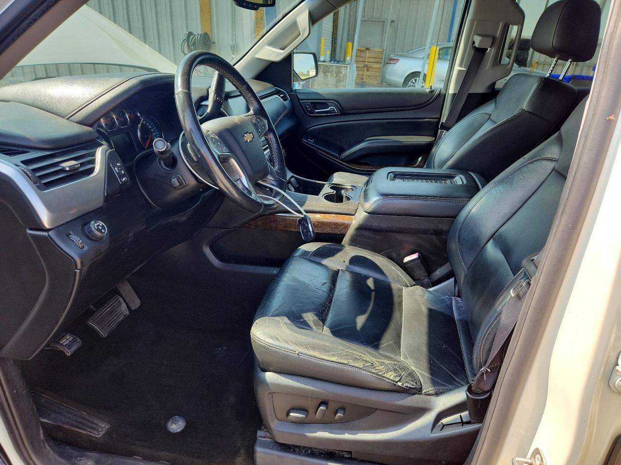 2015 Chevrolet Suburban C1500 Lt - Image 7