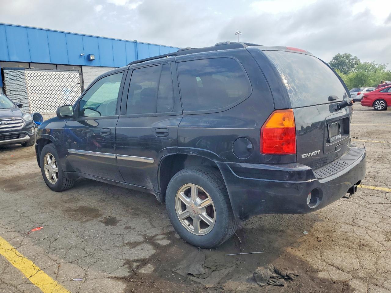 2009 GMC Envoy Sle - Image 2