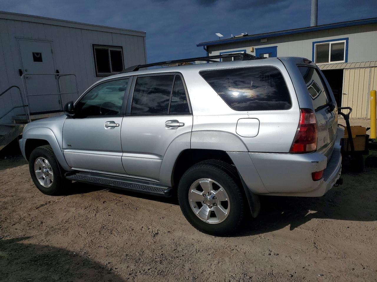 2005 Toyota 4Runner Sr5 - Image 2
