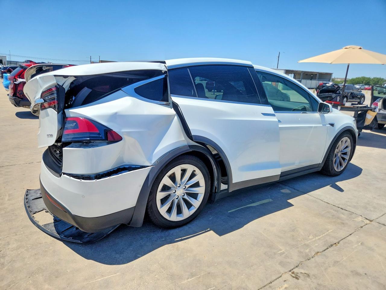 2018 Tesla Model X - Фото 3