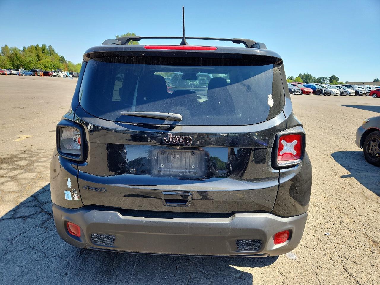 2020 Jeep Renegade Latitude - Image 6
