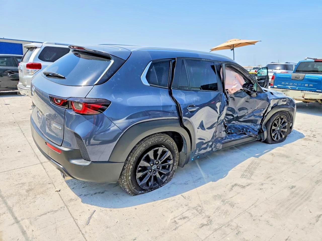 2025 Mazda Cx-50 Preferred - Image 3