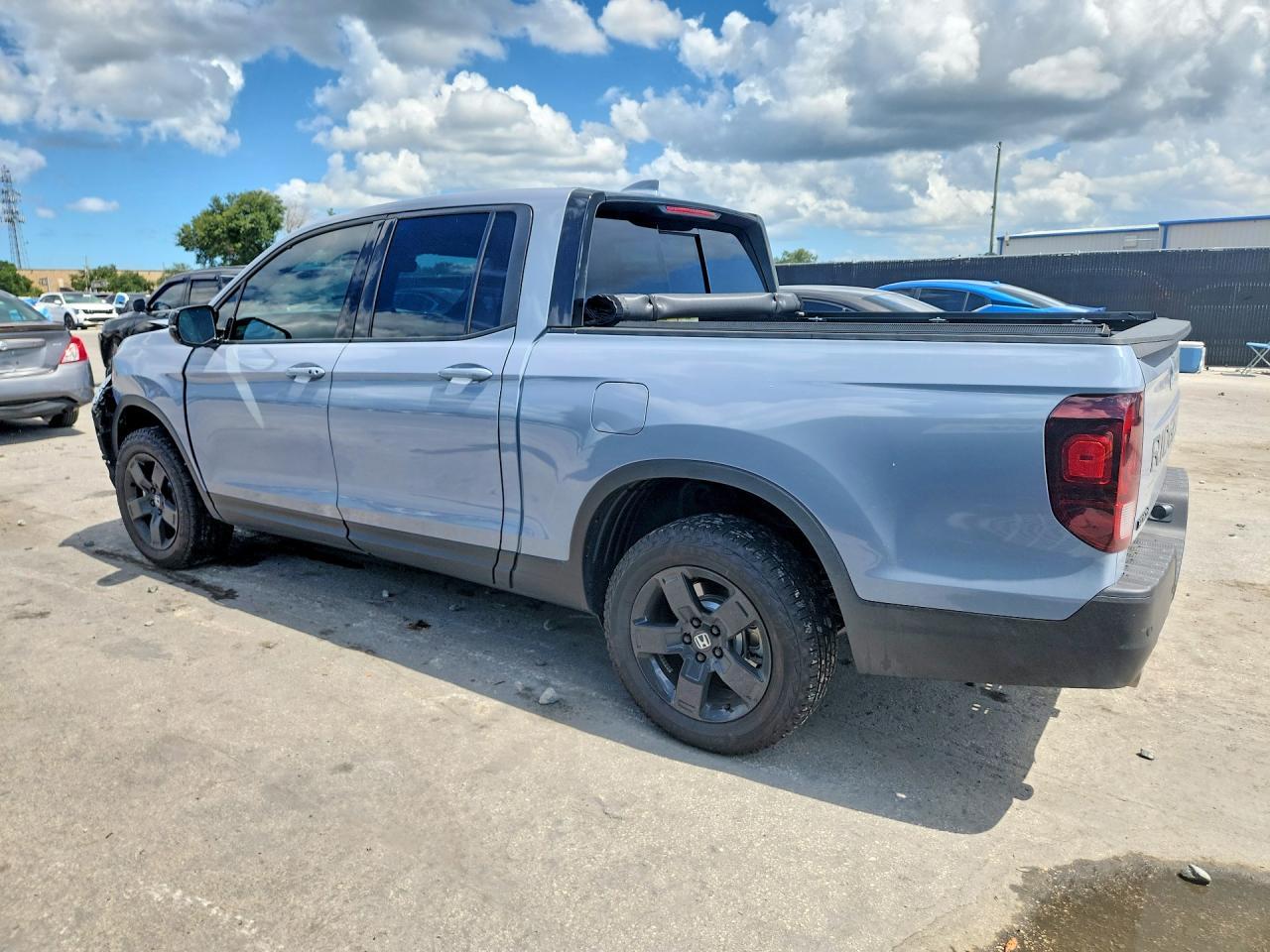 2026 Honda Ridgeline Black Edition - Image 2