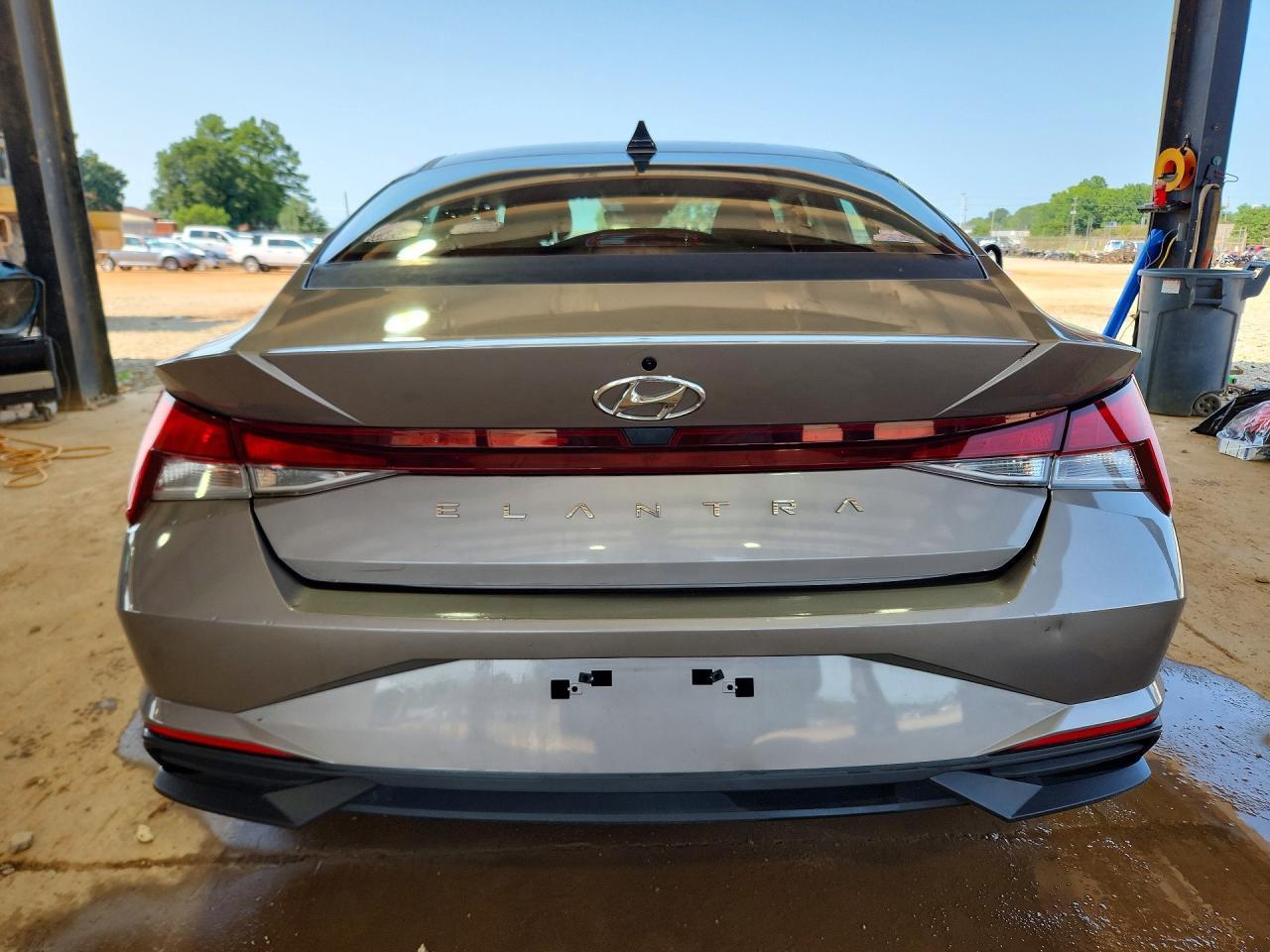 2022 Hyundai Elantra Se - Фото 6