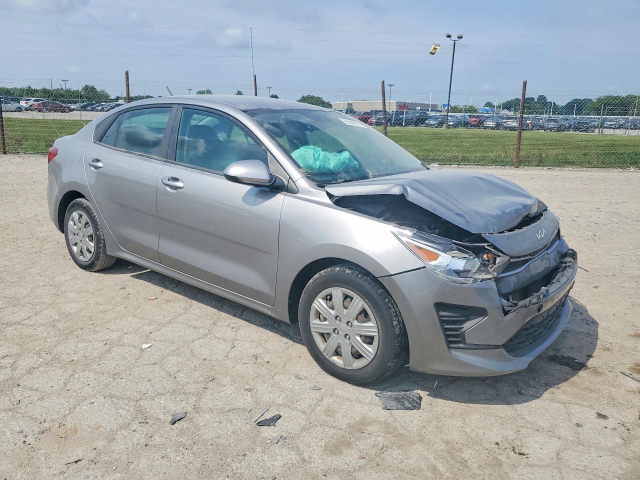 2022 Kia Rio S - Image 4