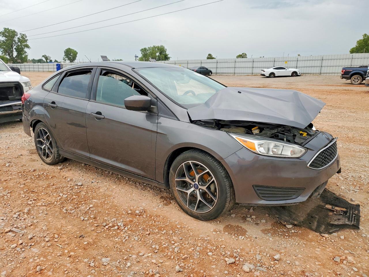 2018 Ford Focus Se - Image 4