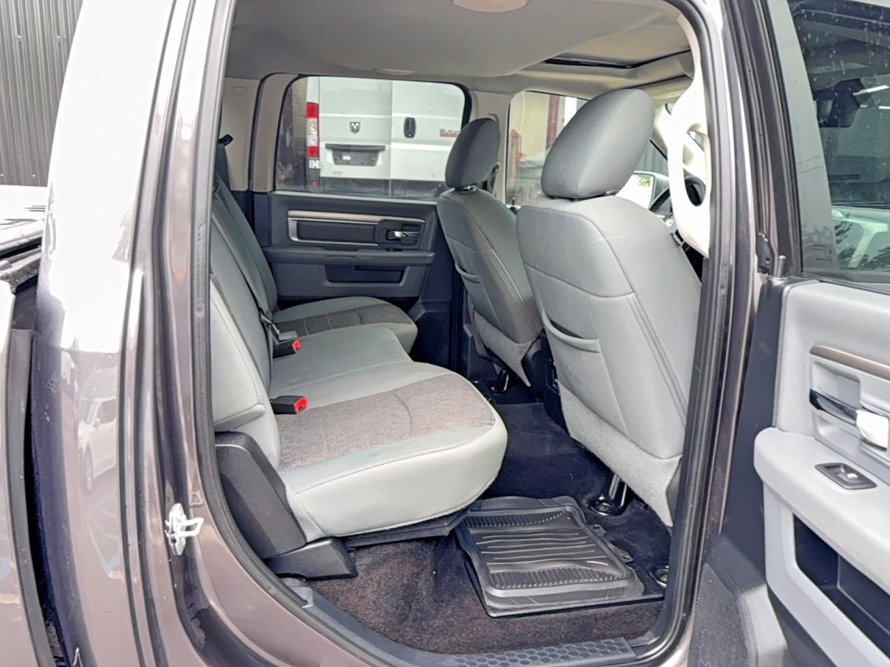 2015 Ram 1500 Slt - Image 6