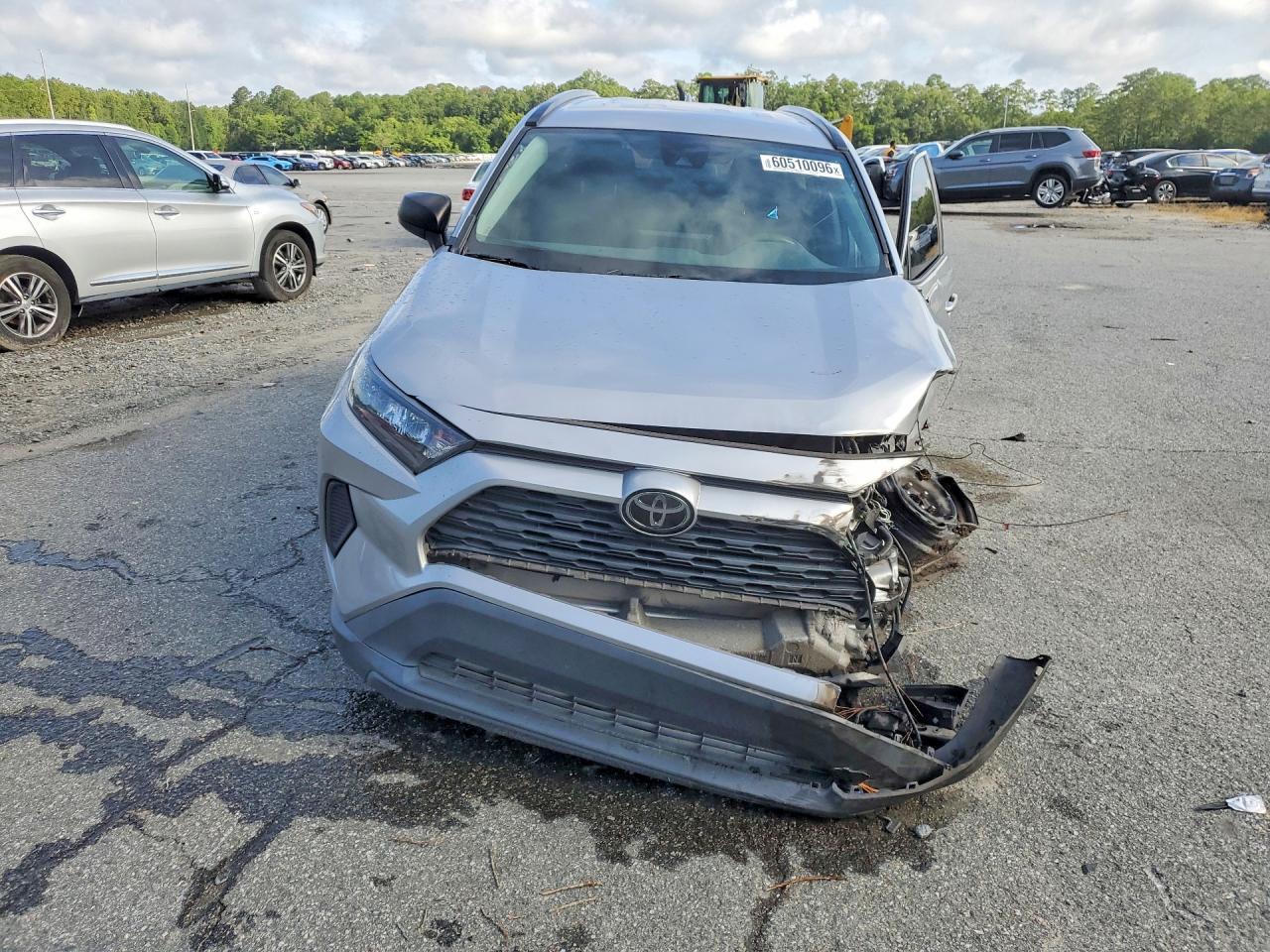 2019 Toyota Rav4 Le - Image 5