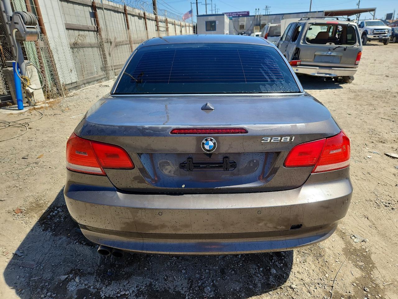 2010 BMW 328 I - Image 6