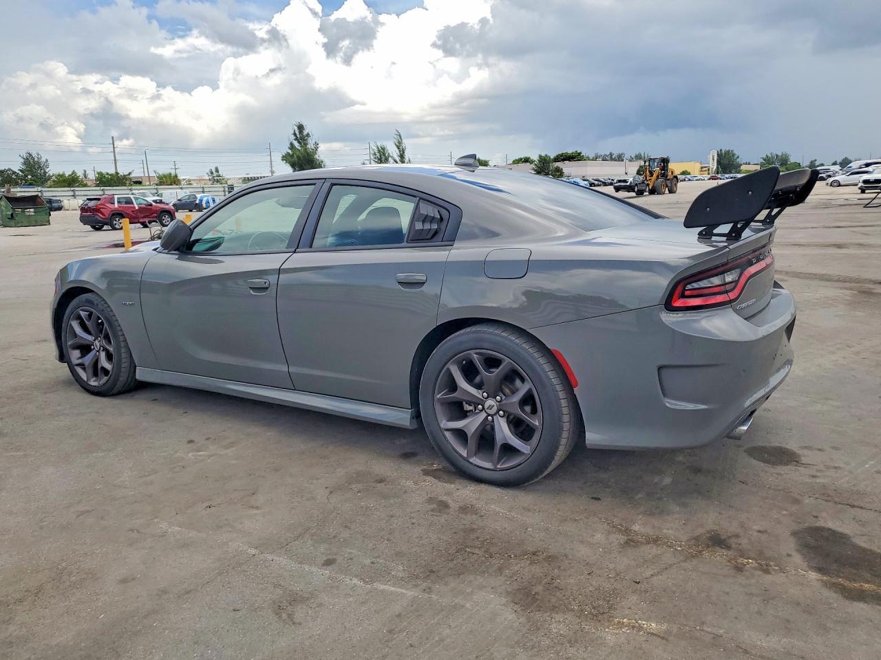 2019 Dodge Charger R/T - Image 2