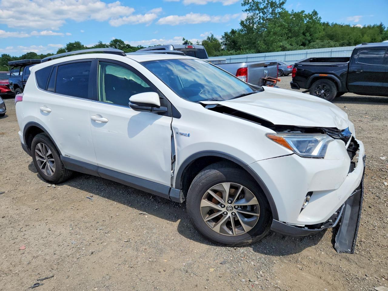 2018 Toyota Rav4 Hybrid Xle - Image 4