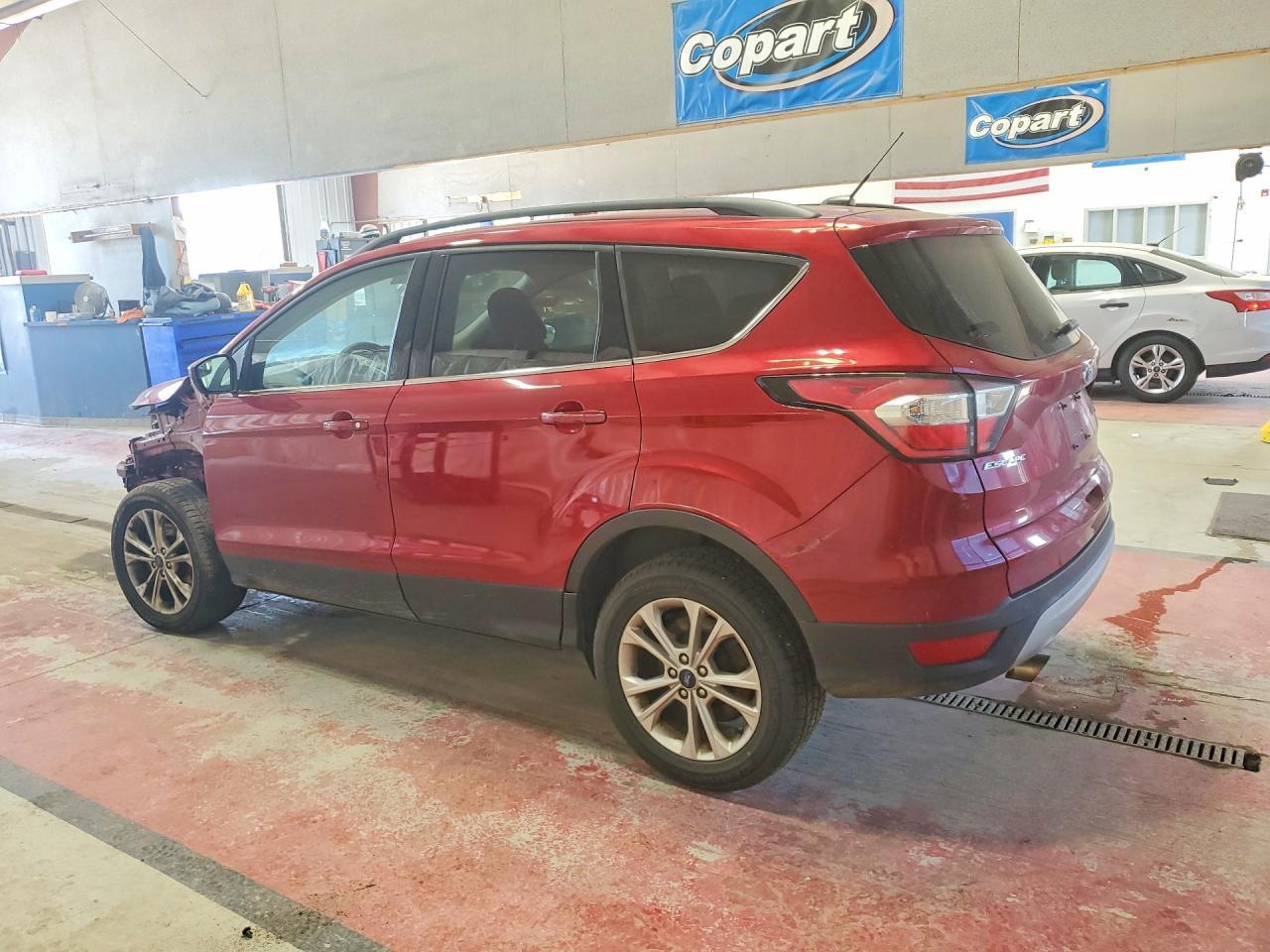 2018 Ford Escape Se - Фото 2