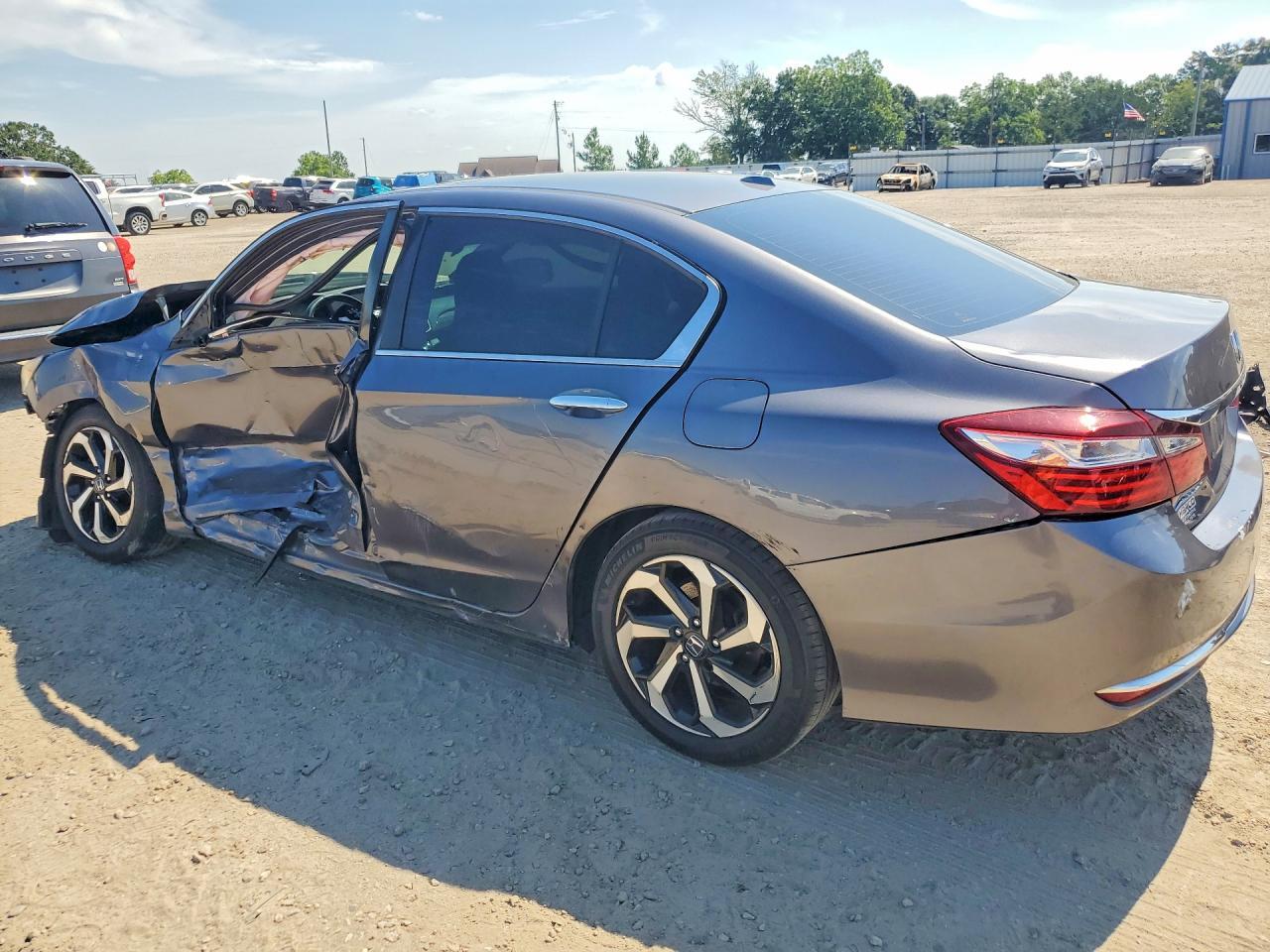 2017 Honda Accord Exl - Image 2
