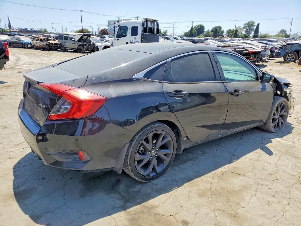 2019 Honda Civic Sport - Фото 3