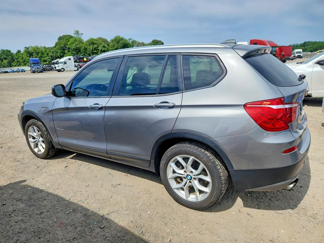 2013 BMW X3 xDrive28I - Фото 2