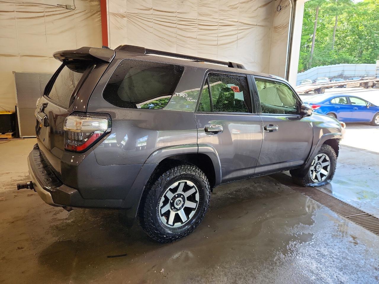 2020 Toyota 4Runner Trd Off-Road Premium - Фото 3
