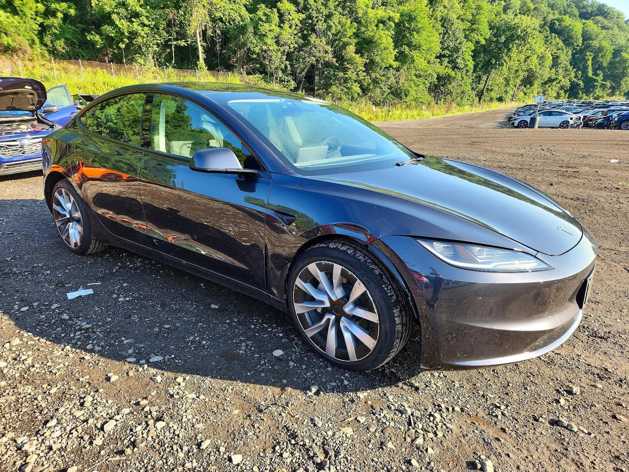 2025 Tesla Model 3 - Image 4