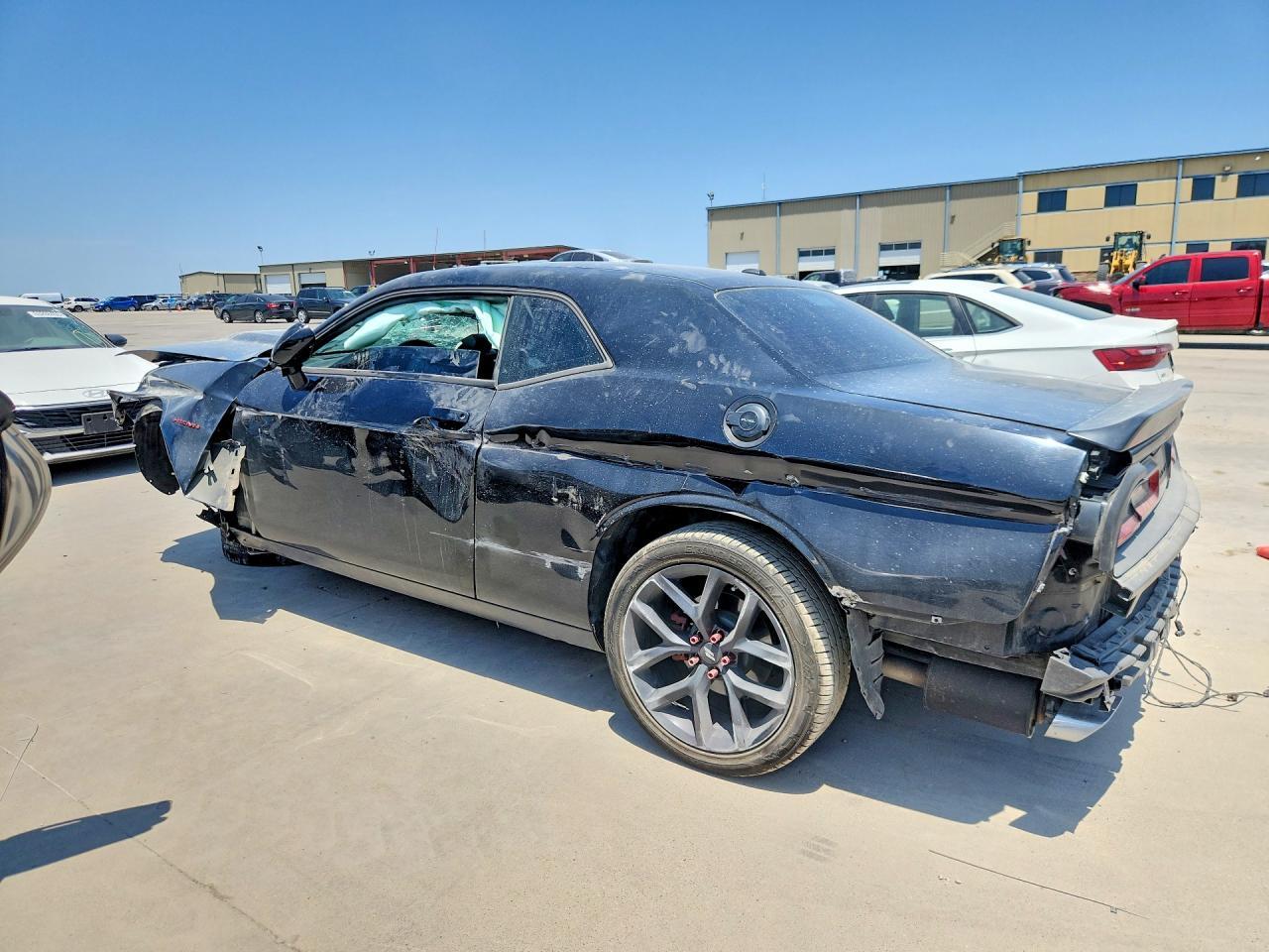 2022 Dodge Challenger R/T - Фото 2