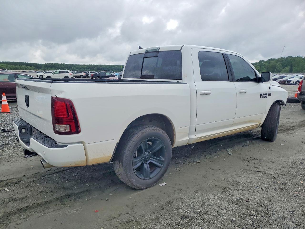 2016 Ram 1500 Sport - Фото 3