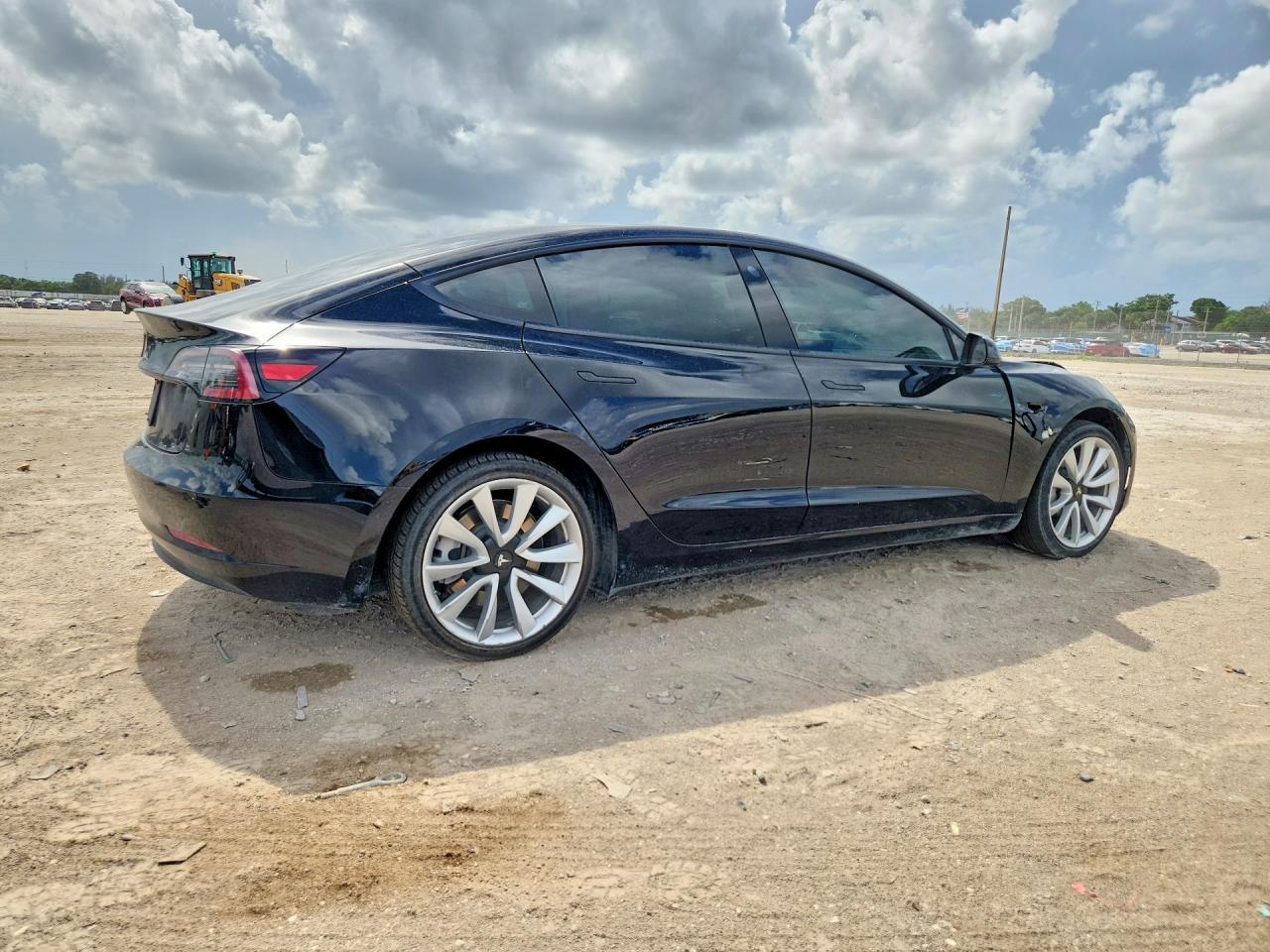 2020 Tesla Model 3 - Image 3