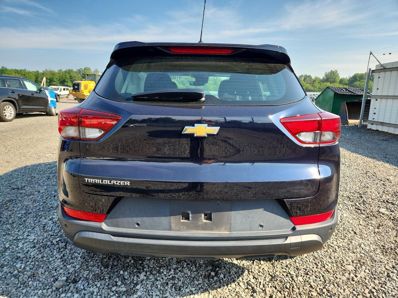 2021 Chevrolet Trailblazer Ls - Image 6