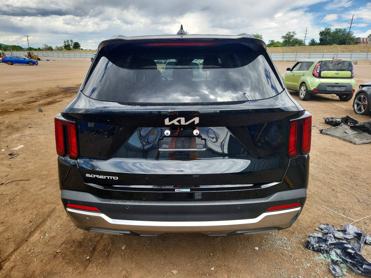 2025 Kia Sorento S - Фото 6