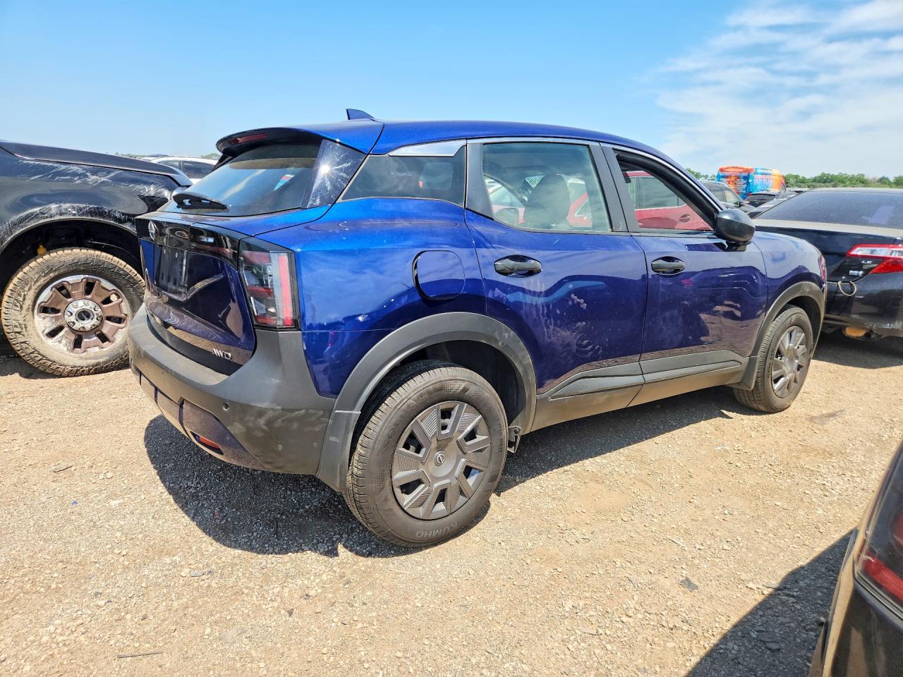2025 Nissan Kicks S - Фото 3