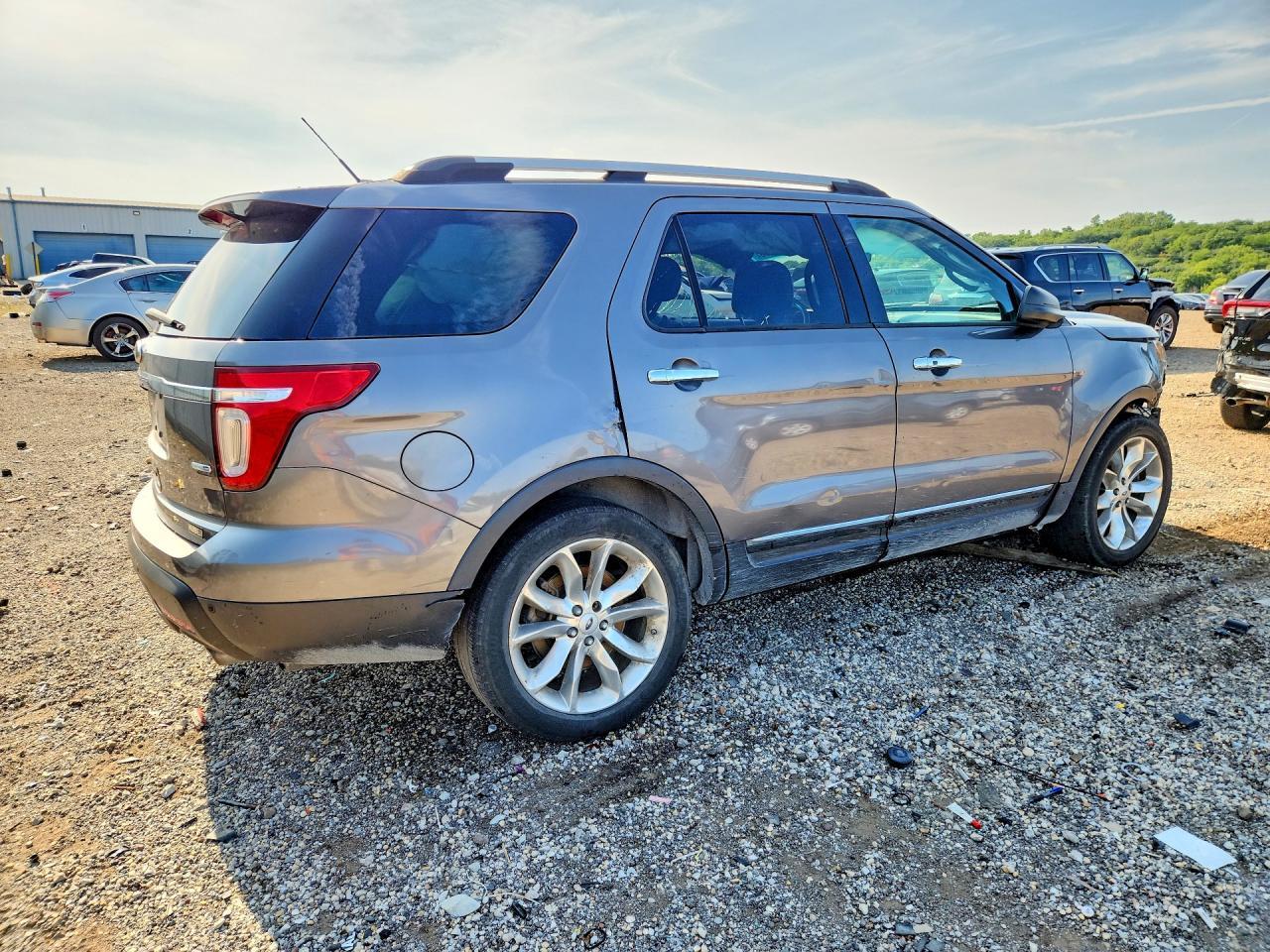 2014 Ford Explorer Limited - Image 3