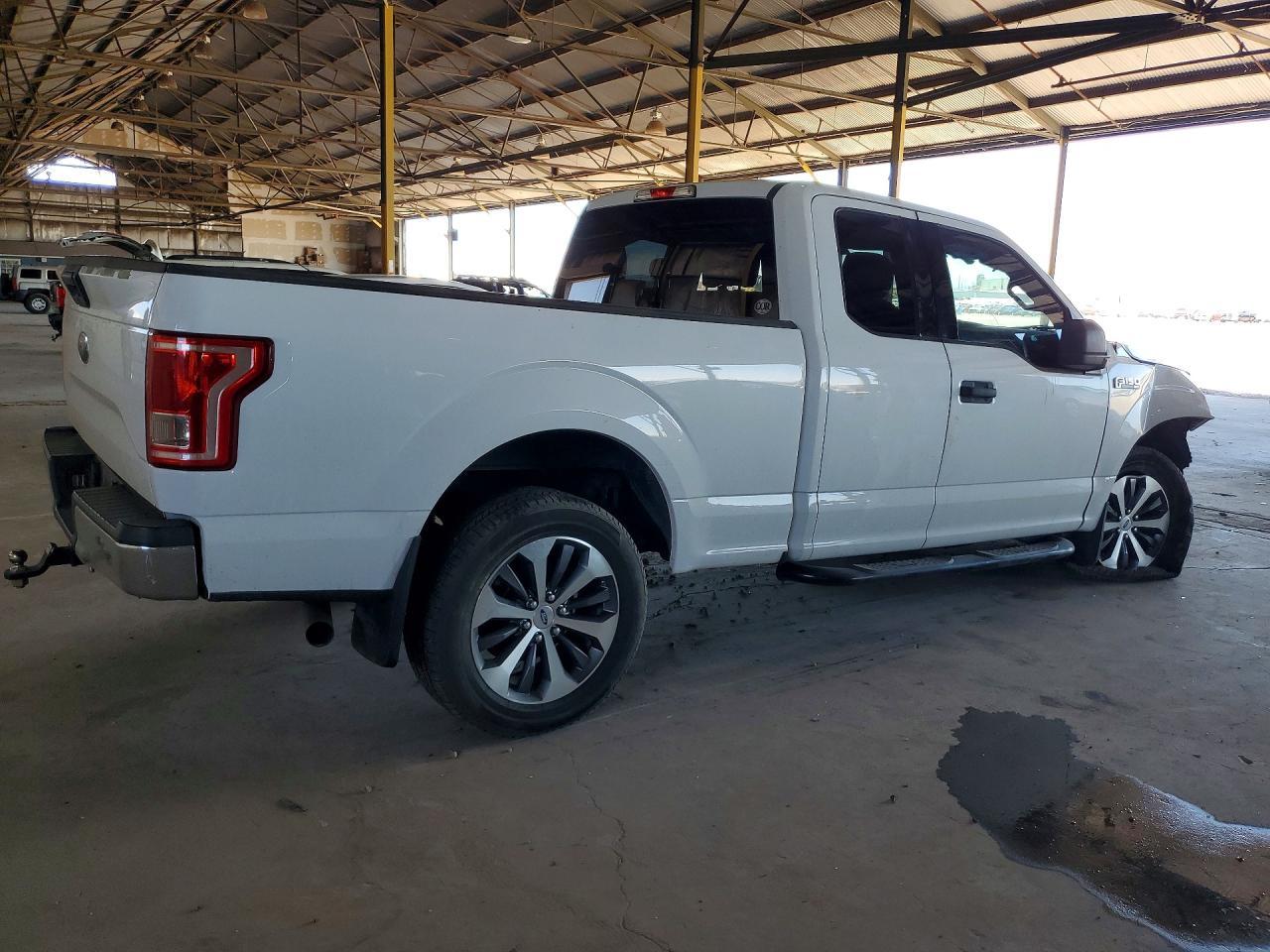 2017 Ford F150 Super Cab - Image 3