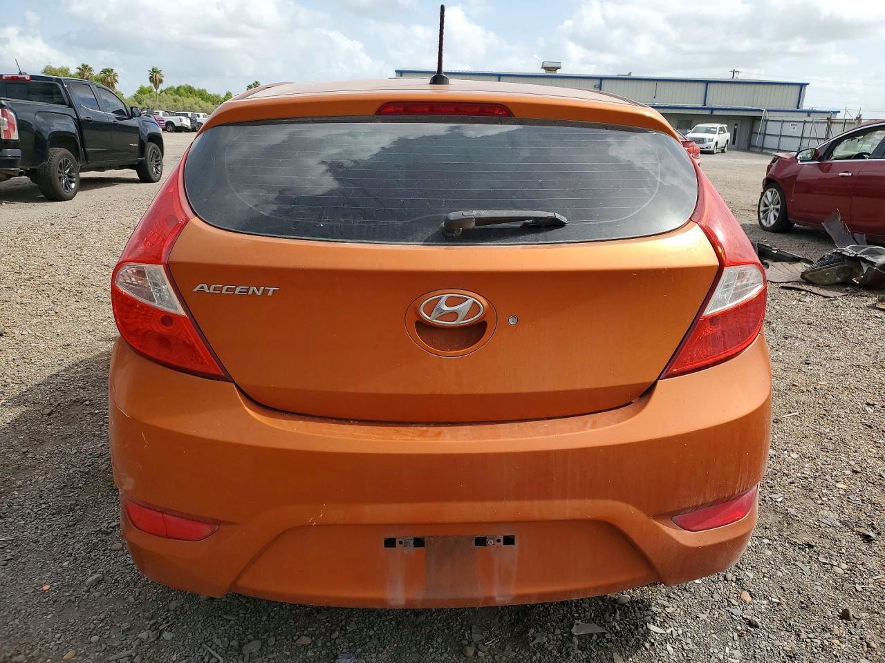 2017 Hyundai Accent Se - Image 6
