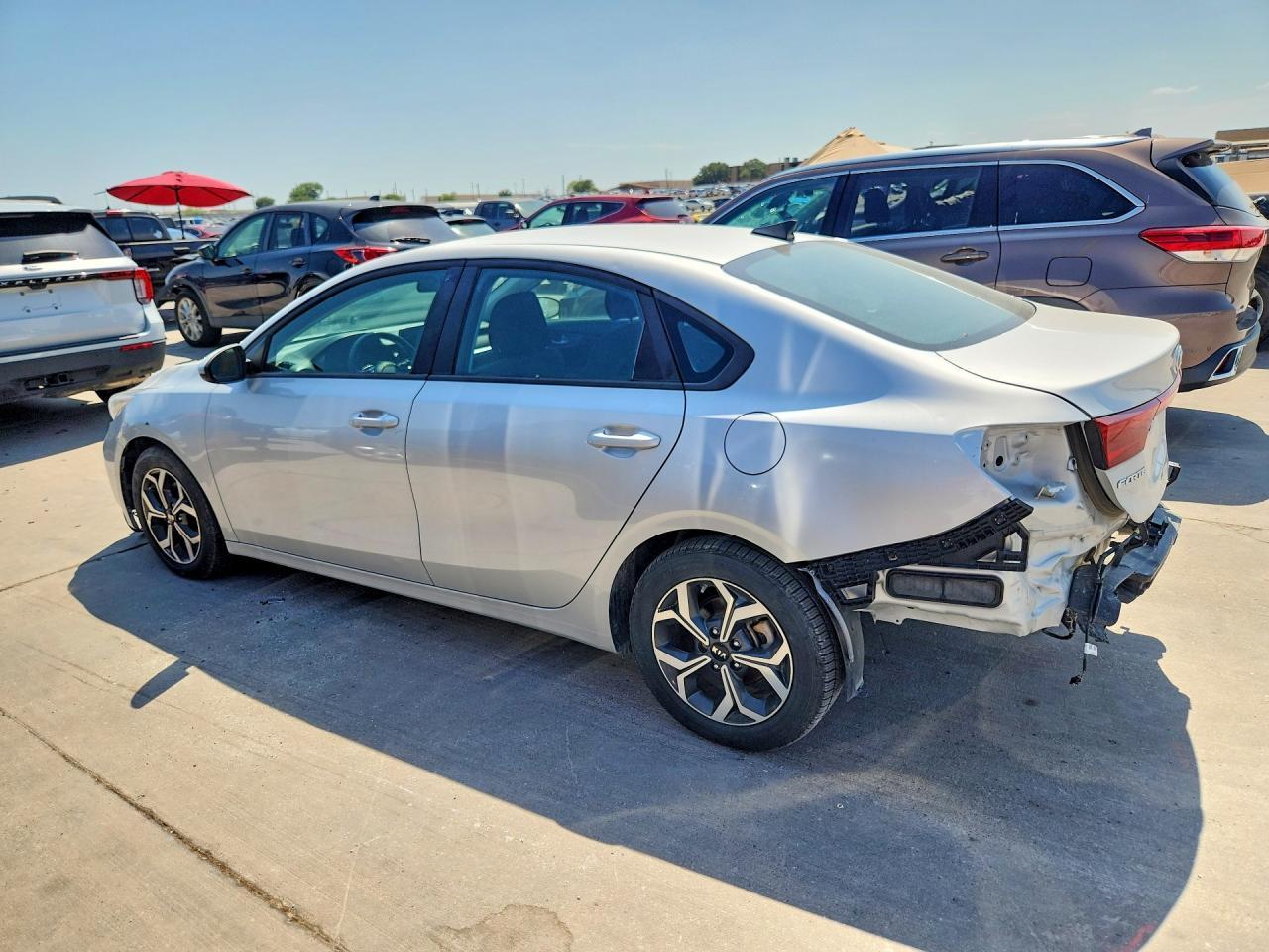 2020 Kia Forte Lxs - Фото 2