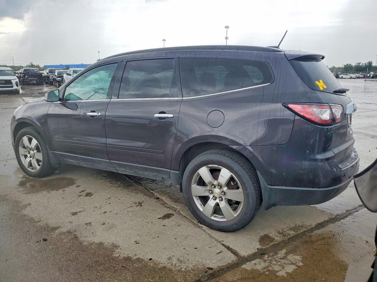 2016 Chevrolet Traverse Lt - Фото 2