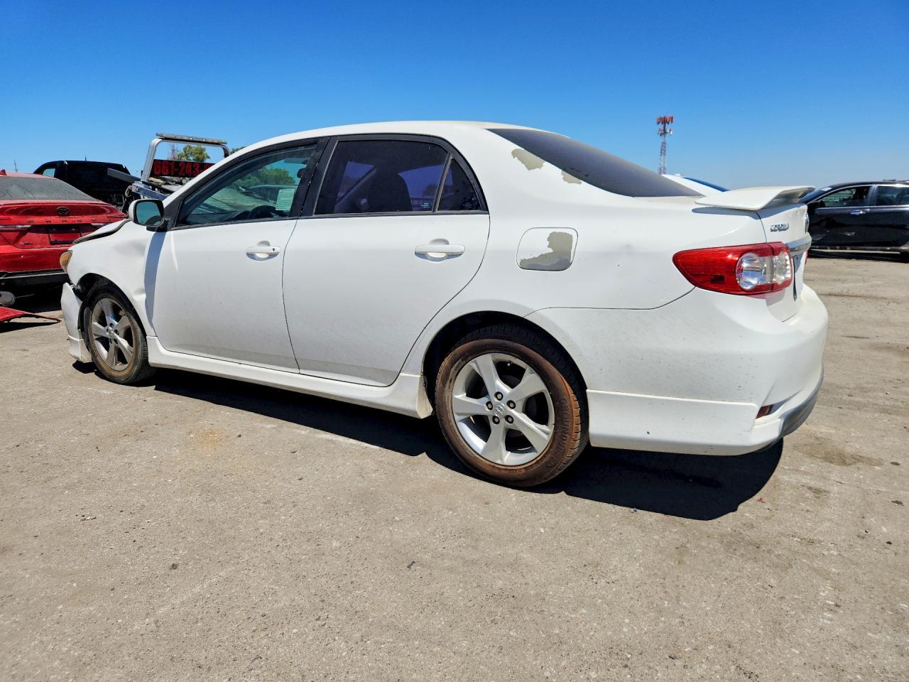 2013 Toyota Corolla S - Фото 2