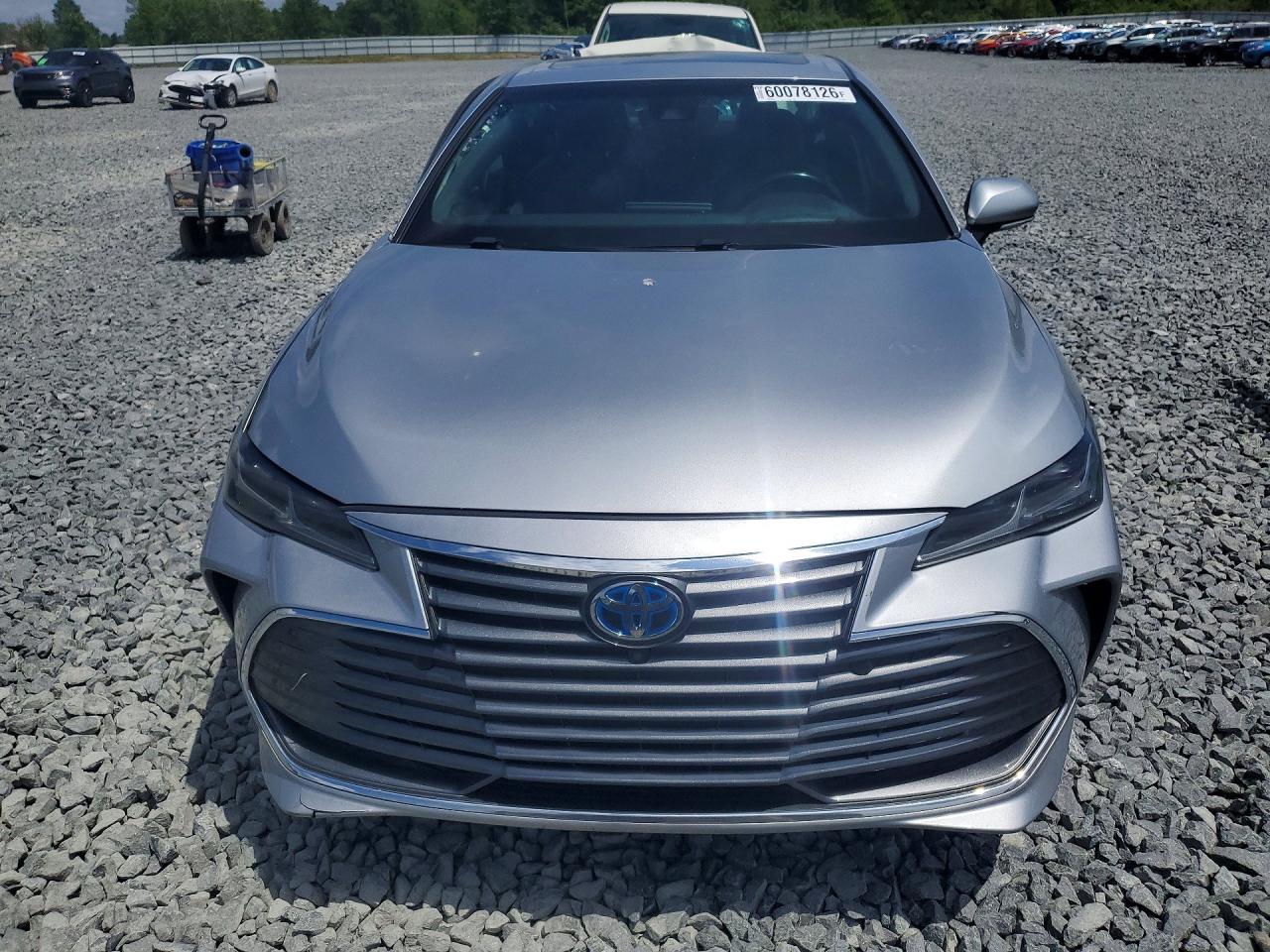 2021 Toyota Avalon Limited - Фото 5