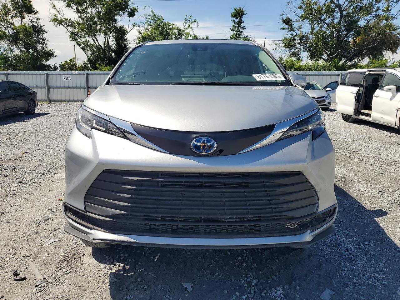 2025 Toyota Sienna Xle 7-Passenger - Фото 5