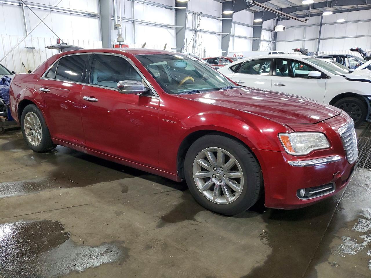 2014 Chrysler 300C - Фото 4