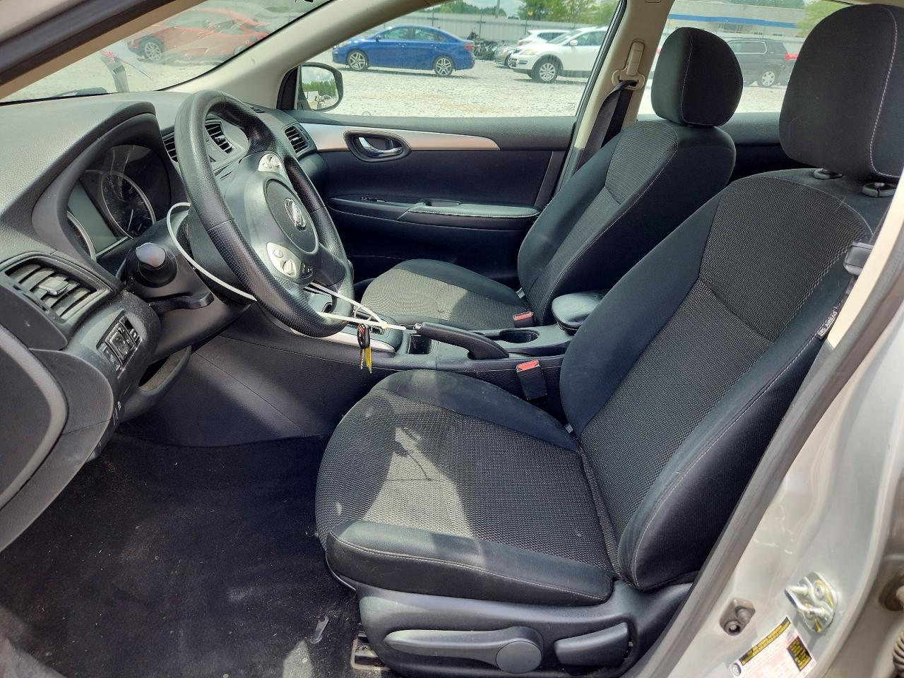 2019 Nissan Sentra S - Фото 7
