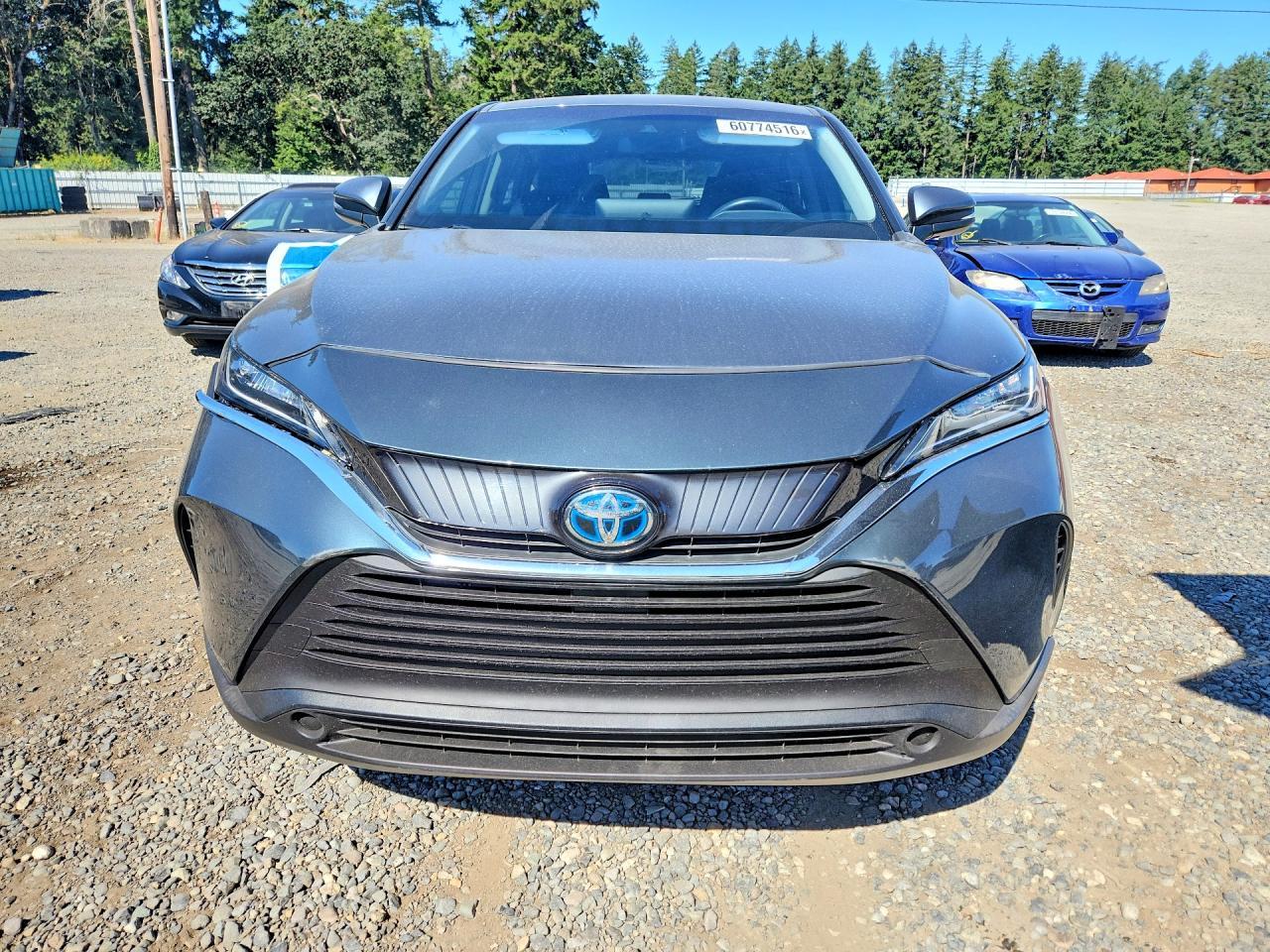 2022 Toyota Venza Le - Image 5