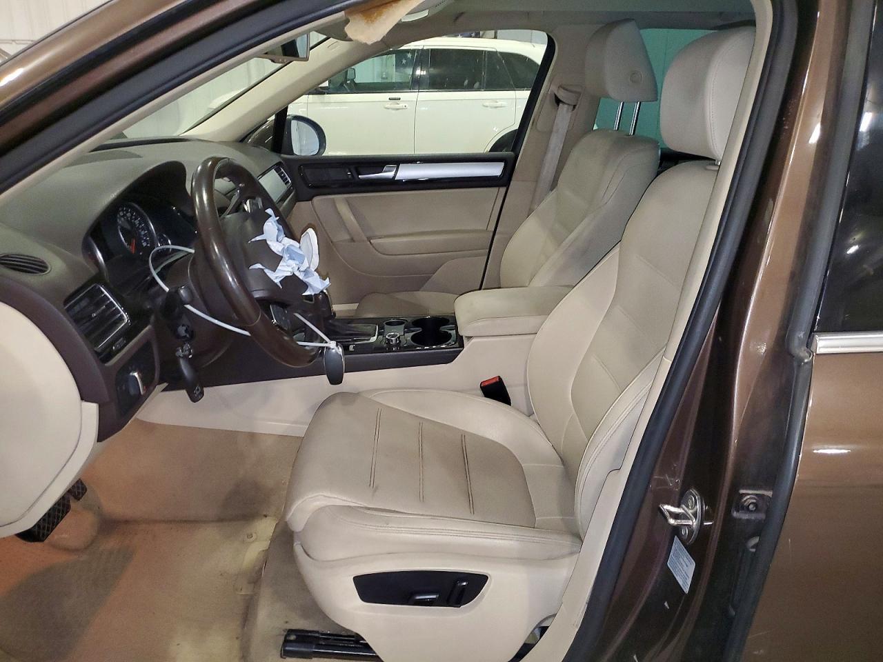 2012 Volkswagen Touareg V6 - Фото 7
