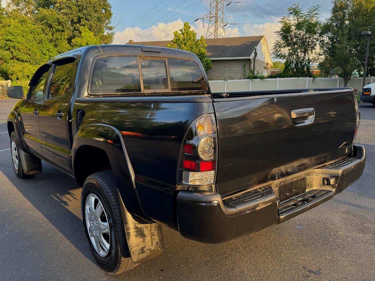 2010 Toyota Tacoma V6 - Image 2