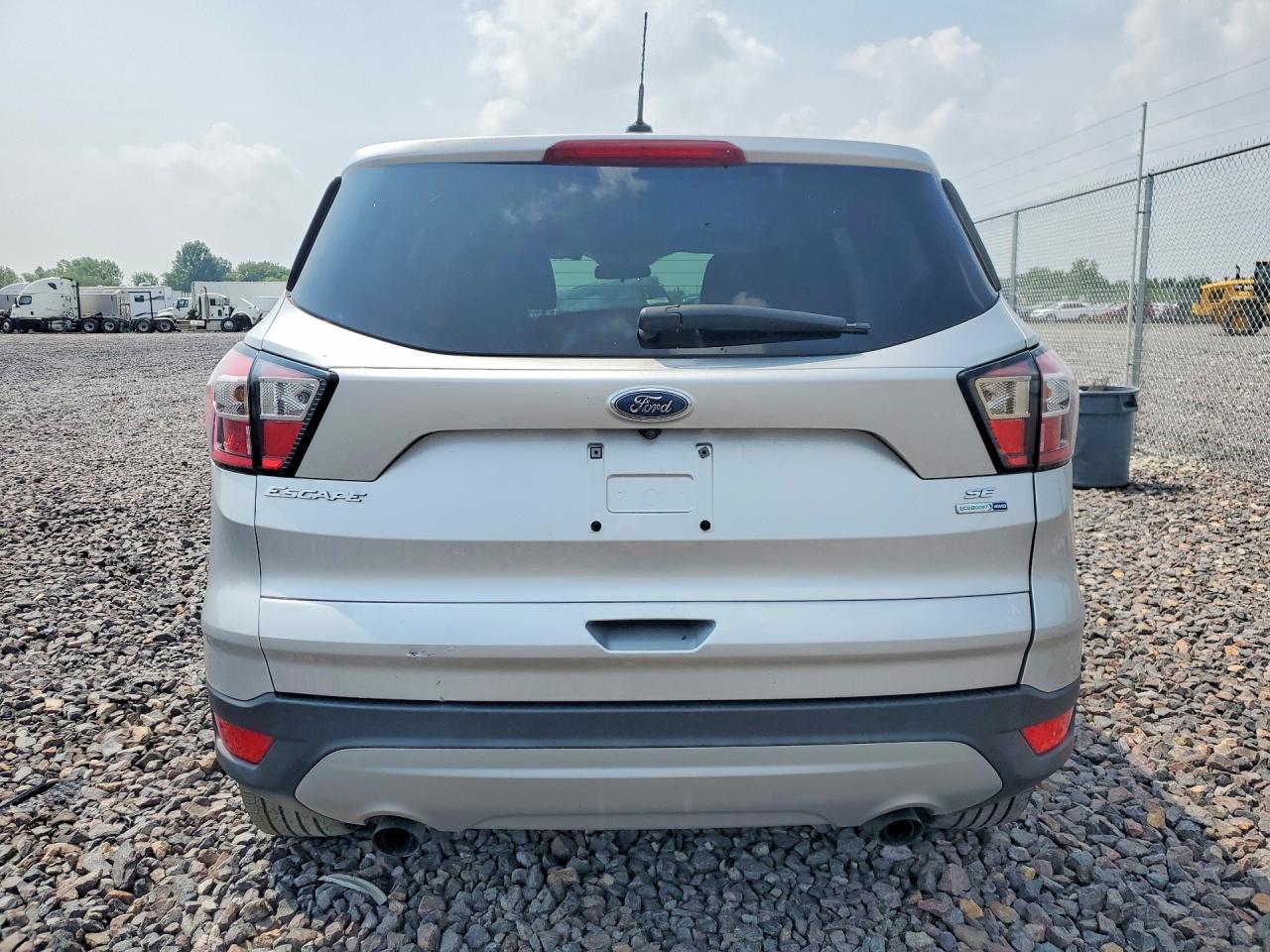 2017 Ford Escape Se - Фото 6
