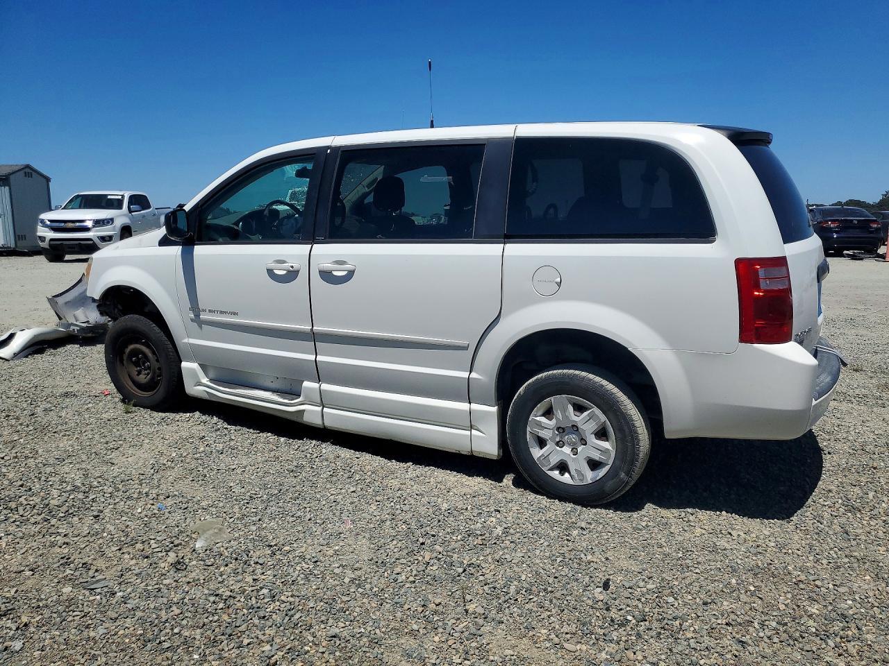 2010 Dodge Grand Caravan Se - Фото 2