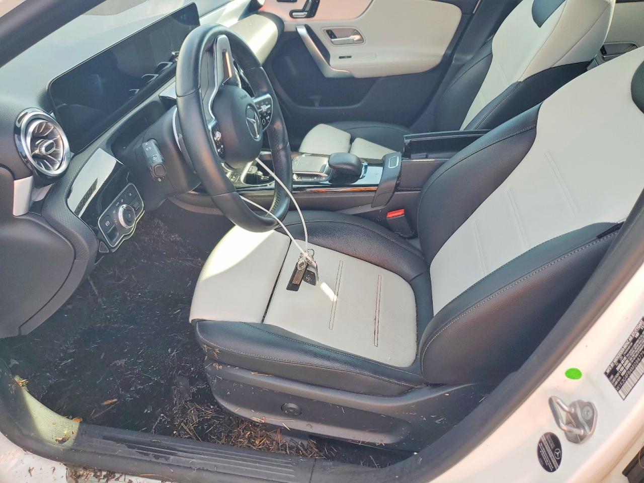 2021 Mercedes-Benz A 220 4Matic - Image 7