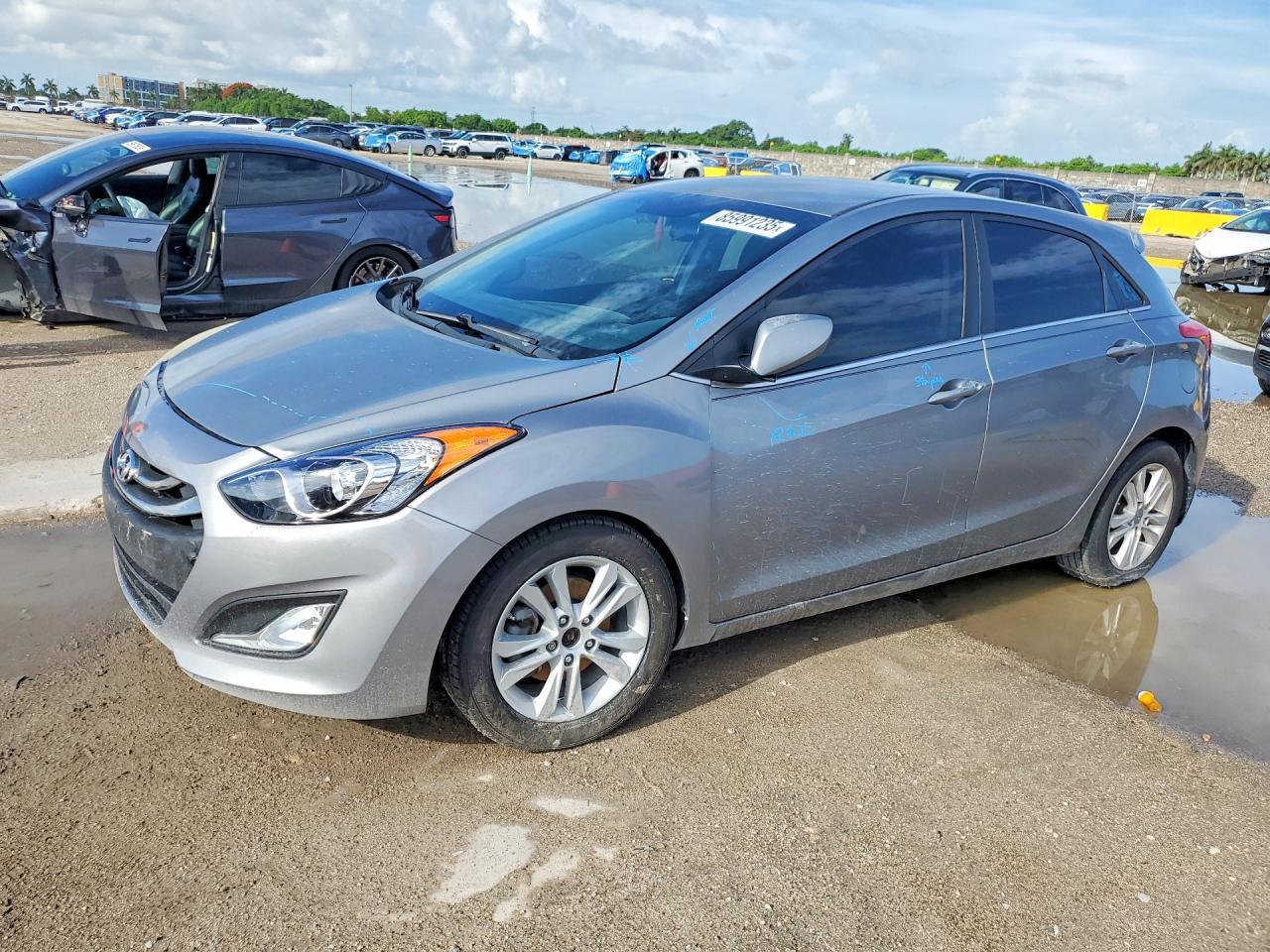 2013 Hyundai Elantra Gt Base