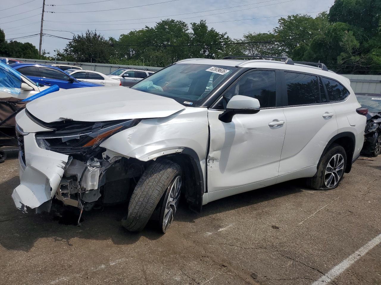2024 Toyota Highlander Xle