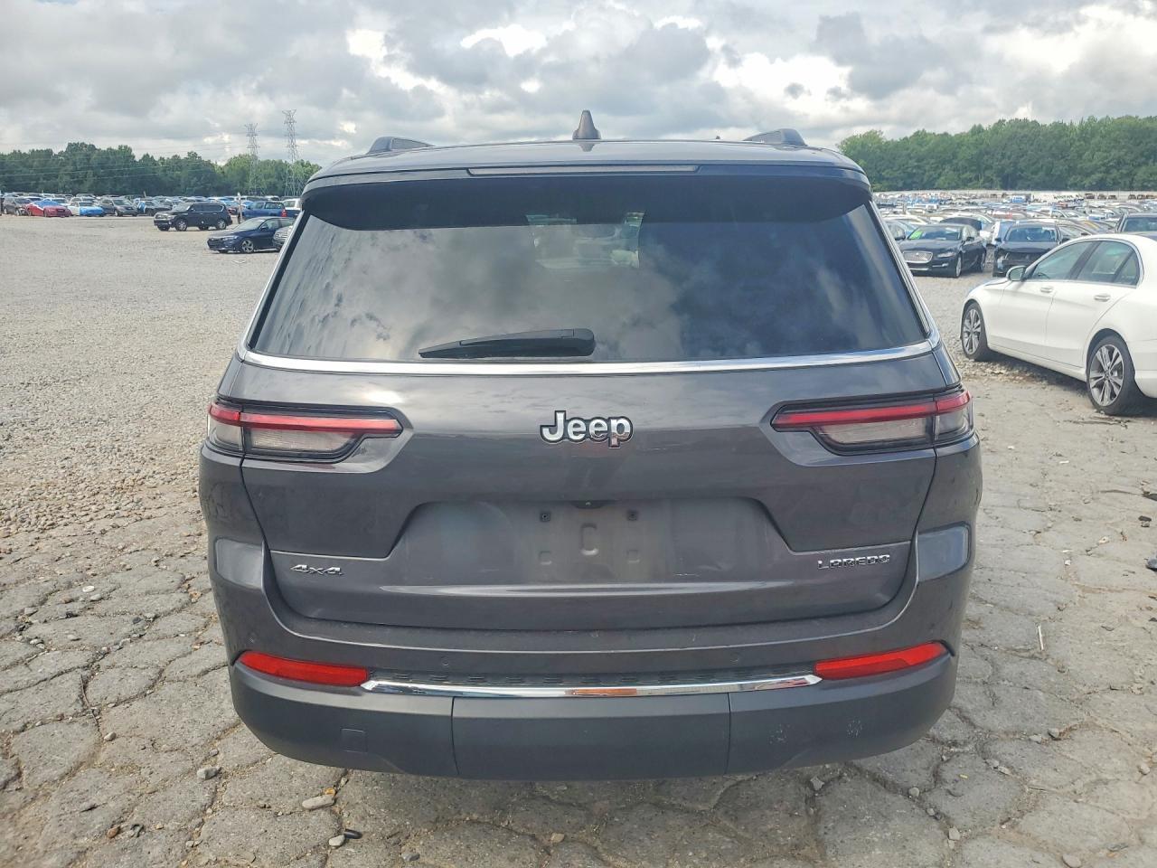 2024 Jeep Grand Cherokee L Laredo - Image 6