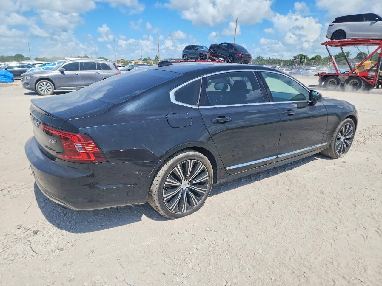 2023 Volvo S90 Plus - Фото 3