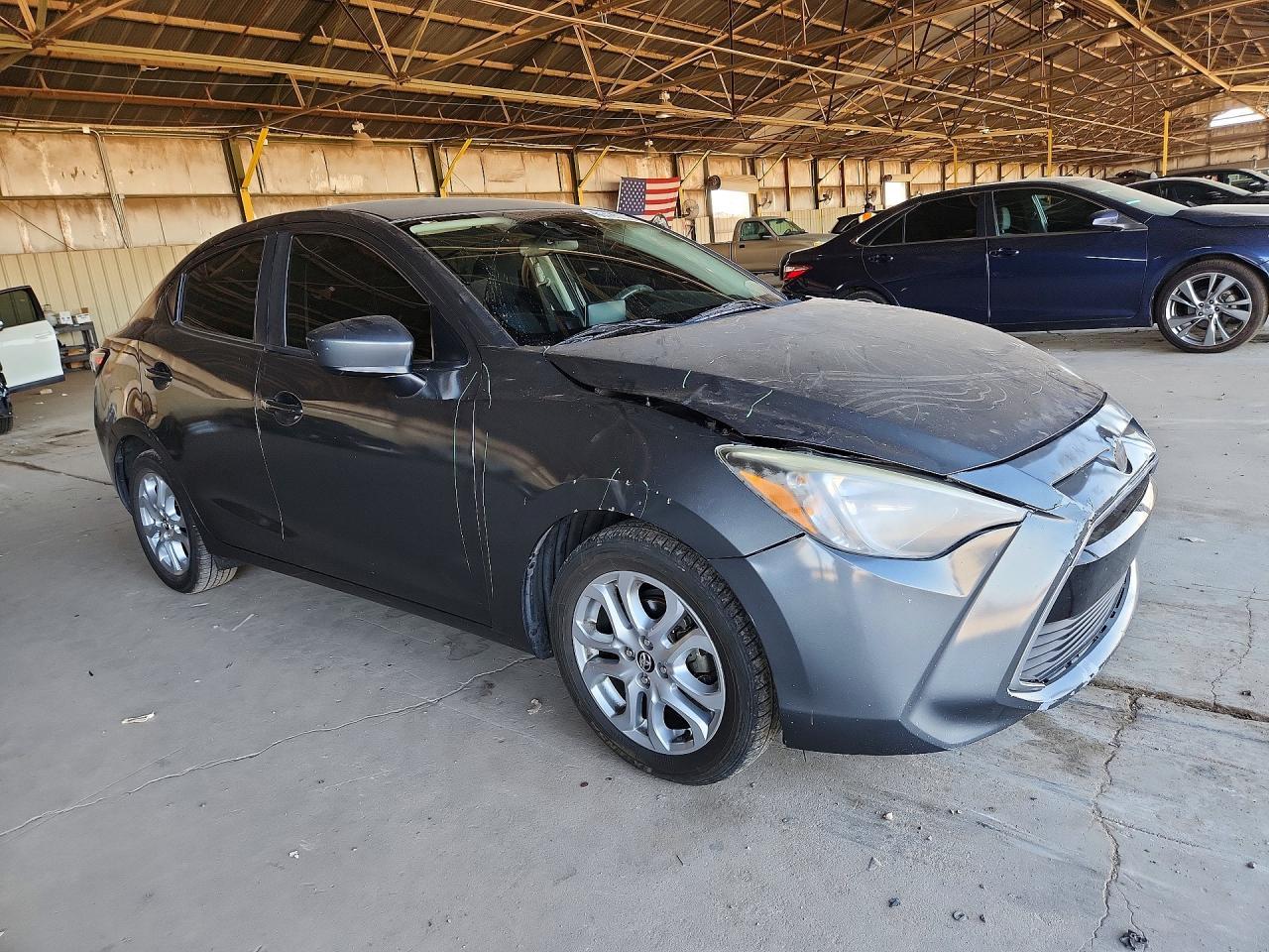 2018 Toyota Yaris Ia Base - Фото 4