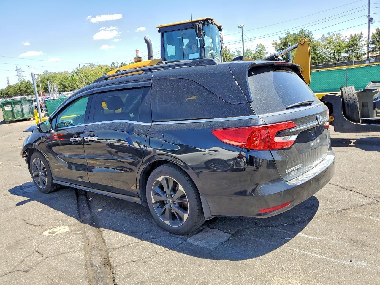 2022 Honda Odyssey Elite - Фото 2