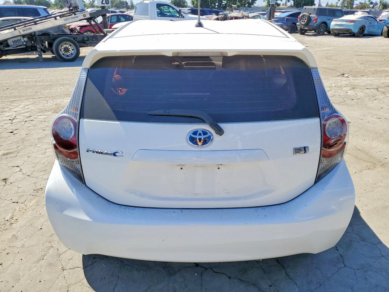 2012 Toyota Prius C Two - Image 6
